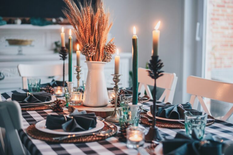Thanksgiving-table